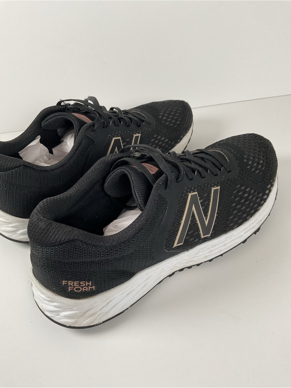 New Balance Fresh Foam Running Shoes Black Women’s Size 9 Wide Comfort - Picture 6 of 9